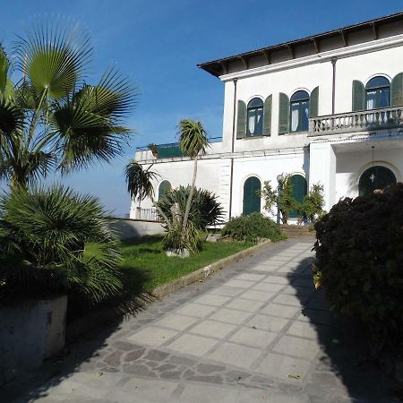Villa Bianca Кастелламмаре-ді-Стабія Екстер'єр фото